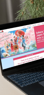 WebサイトのデザインとノートPC